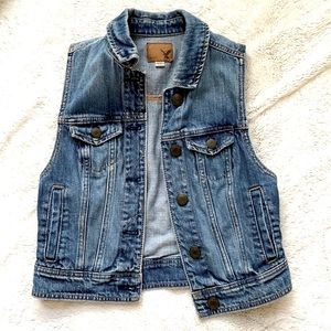 American Eagle denim vest!